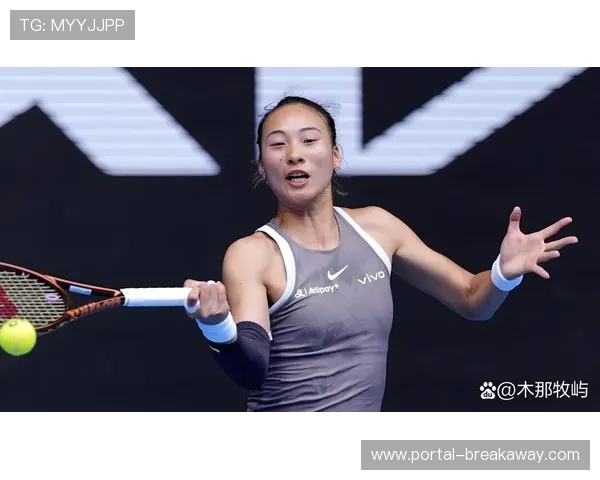 郑钦文2025赛季回顾:场外繁花似锦,场内荆棘丛生 郑钦文2025赛季回顾:场外繁花似锦,场内荆棘丛生